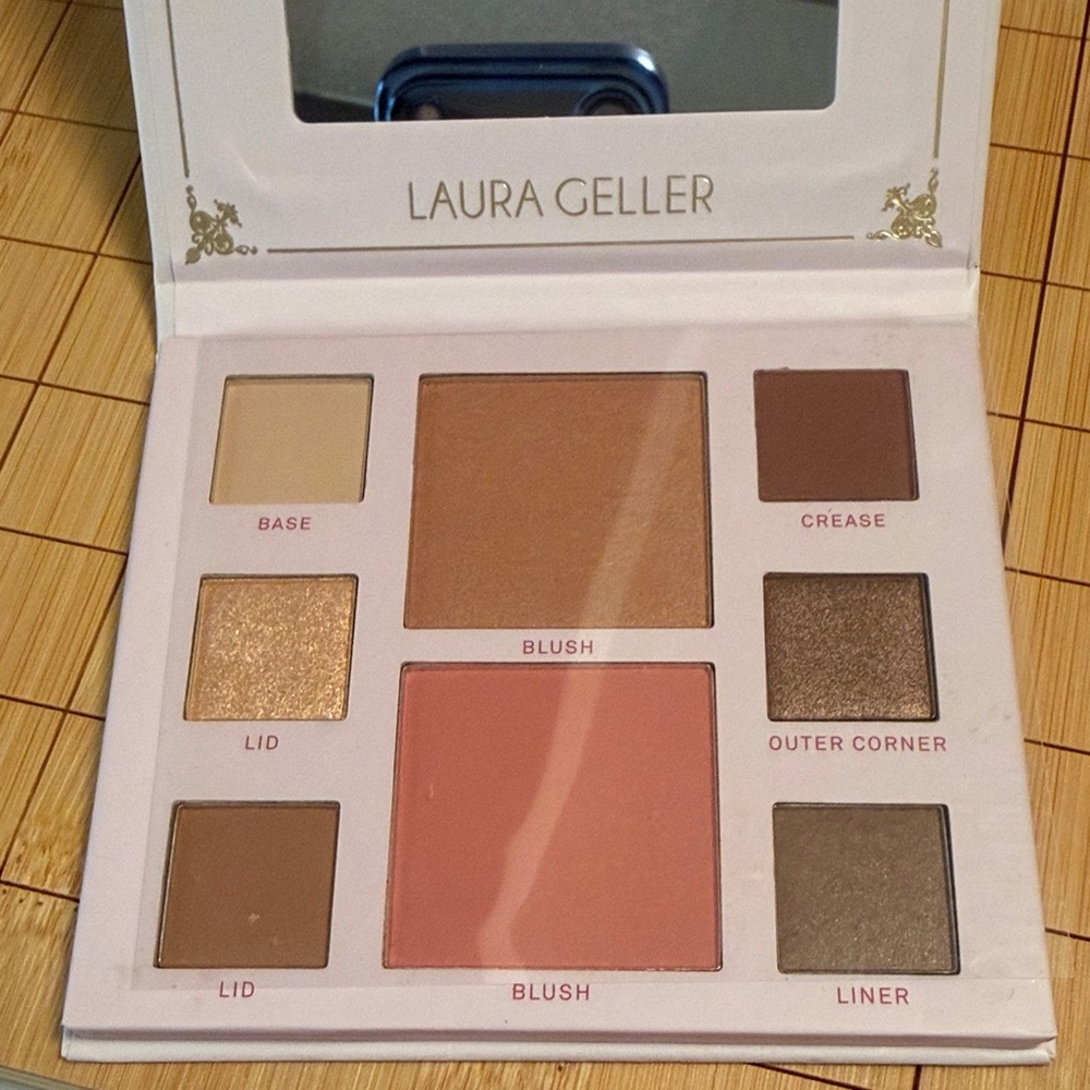 Laura Geller Launch Party Face Palette - Gold and White - Picture 3 of 3